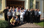 Los obispos consiliarios de Manos Unidas junto al Cardenal Sarah, presidente de Cor Unum. 