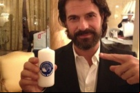 El actor Rodolfo Sancho "enciende la llama".