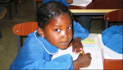 eti._67583_colegio_de_primaria_en_adigrat_marta_carreno