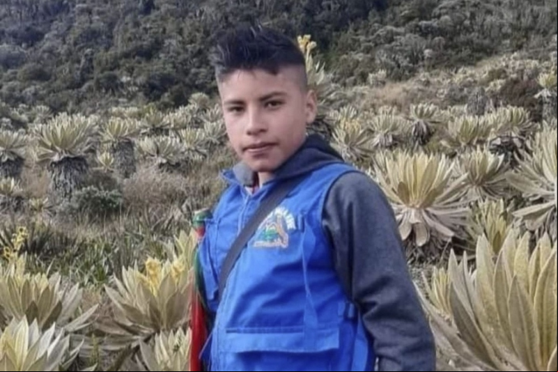 Breiner David Cucuñame, joven de 14 años del resguardo indígena Las Delicias (Cauca), en Colombia. PARQUES NACIONALES NATURALES DE COLOMBIA