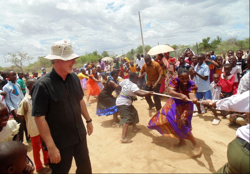 Padre José Luis Orpella - Garissa, Kenia - Manos Unidas