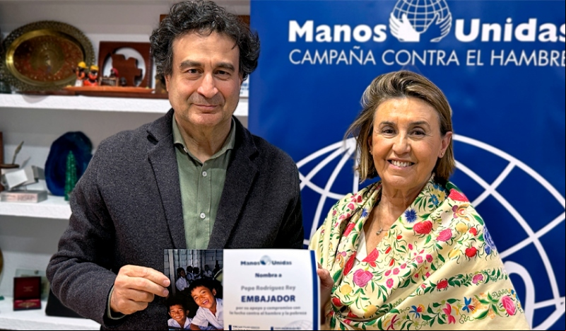 El chef Pepe Rodríguez Rey, junto a la presidenta de Manos Unidas, Cecilia Pilar. Fotografía: Javier Mármol
