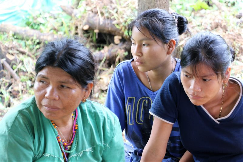 Mujeres Comunidad del 20 en el Chocó. Foto: Manos Unidas/Marta Carreño