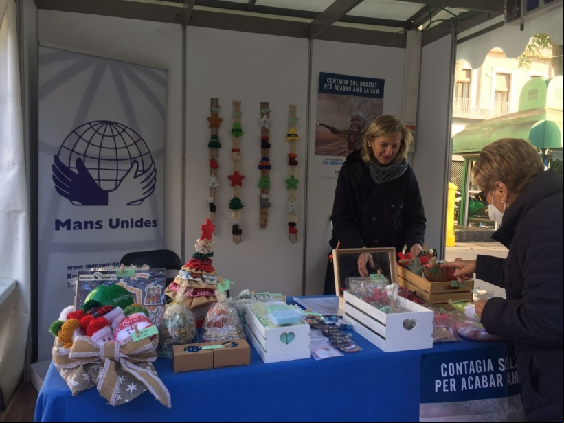 Adornos Navideños Solidarios