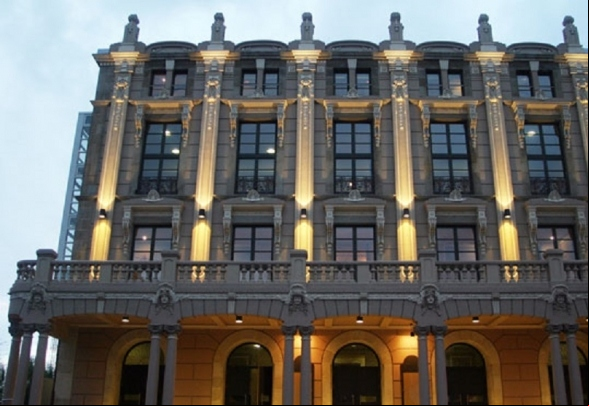 Encendido de la fachada del Teatro Jofre de Ferrol