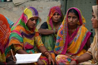 Mujeres aborígenes del estado indio de Assam. Foto: Manos Unidas / Javier Fernández