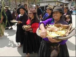 Mujeres indígenes Saraguro.