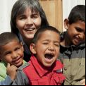 Alicia Vacas con niños de Gaza