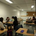 Alumnos trabajando sobre los proyectos de Manos Unidas