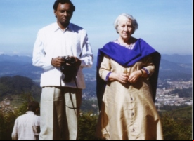 Caridad Roa. PREMIO a toda una vida de entrega. Manos Unidas 60 aniversario