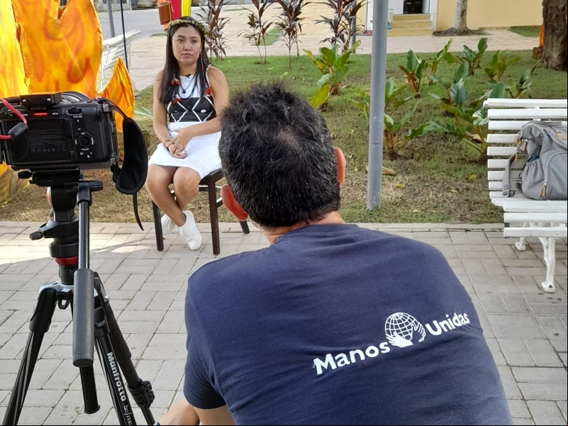 Manos Unidas ONG - Quico Taronjí en la Amazonía - Quico, durante una entrevista
