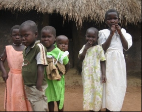 Mejora de calidad de vida para familias campesinas en Uganda