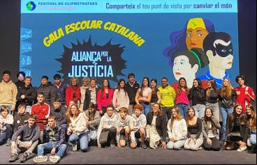 Foto con todos los ganadores de los Clipmetrajes catalanes 2024-2025 | Imagen: Marta Pujol Castilla