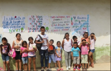 Un grupo de niños y niñas ambientalistas de Yurimaguas, Perú. FOTO: Diócesis de Yurimaguas.