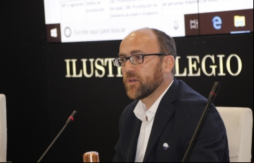 Guillermo González de la Torre, de Manos Unidas, en el momento de su exposición. Foto: •	Centro de Responsabilidad Social del Ilustre Colegio de Abogados de Madrid.