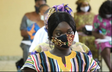 «El silencio cómplice» (Día Internacional de la Eliminación de la Violencia contra la Mujer 2020). Foto: Manos Unidas en Sierra Leona 